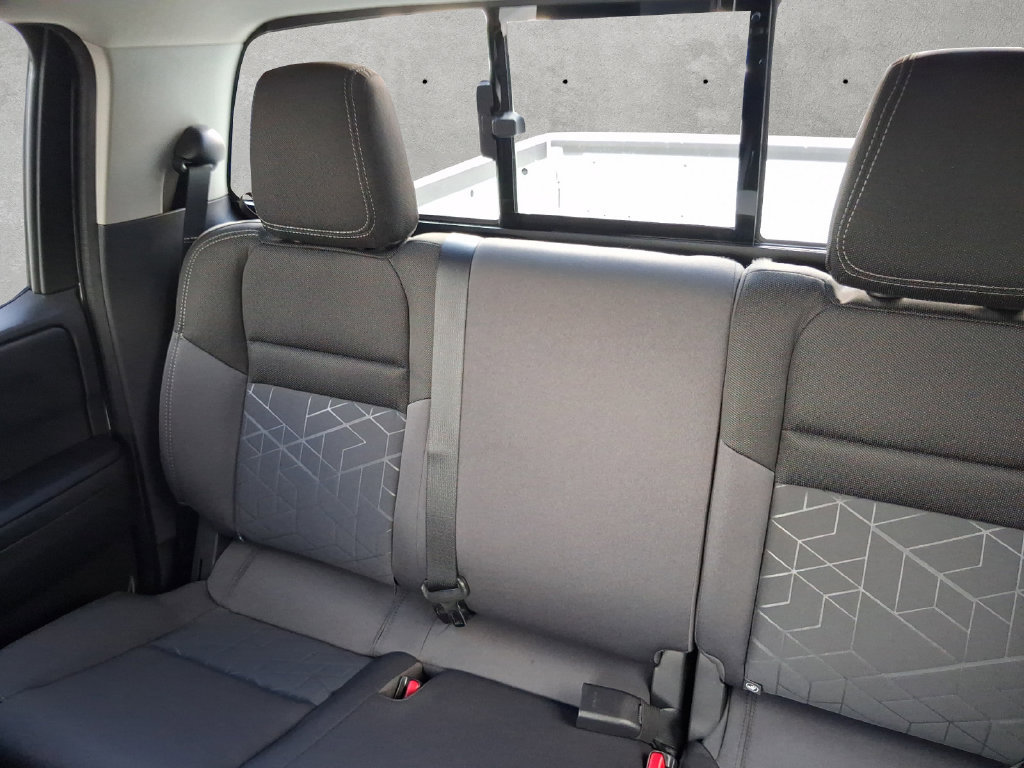 New 2027 Nissan Frontier SV RWD image 23