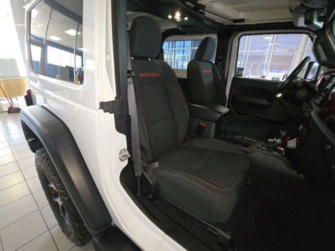 Used 2022 Jeep Wrangler Rubicon w/ LED Lighting Group AWD/4WD image 24