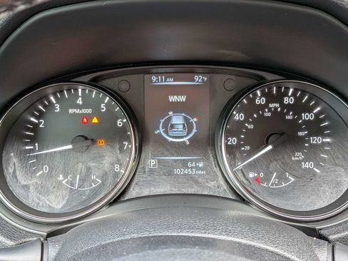 Used 2017 Nissan Rogue SV w/ Sun & Sound Touring Package AWD/4WD image 29