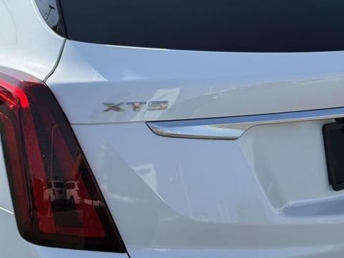 Certified 2023 Cadillac XT5 Premium Luxury AWD/4WD image 9