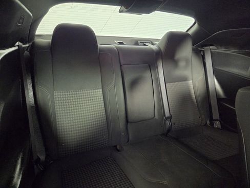 Certified 2018 Dodge Challenger R/T image 31