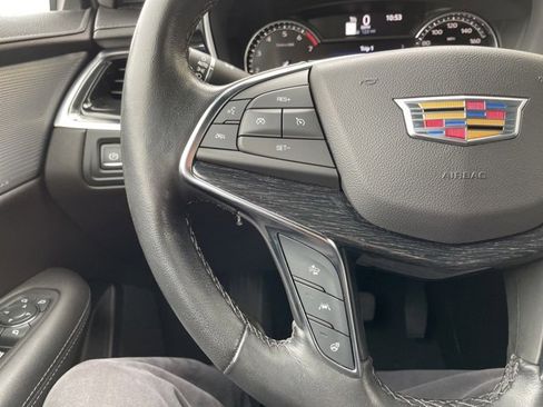 Used 2022 Cadillac XT5 Premium Luxury image 23