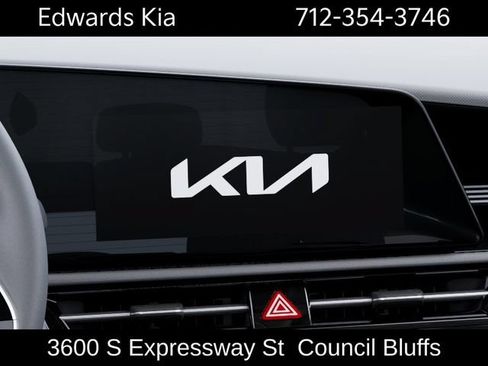 New 2026 Kia Niro EX FWD image 22