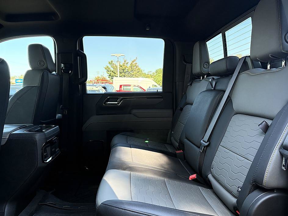 Used 2026 Chevrolet Silverado 2500 ZR2 AWD/4WD image 10