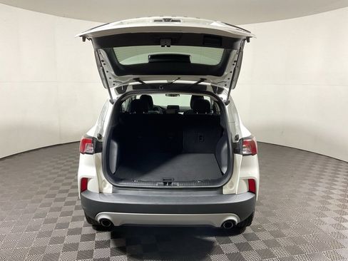 Used 2022 Ford Escape SE image 12