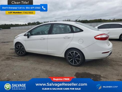 Used 2015 Ford Fiesta SE FWD image 3