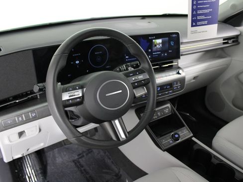 Certified 2024 Hyundai Kona SEL w/ Convenience Package FWD image 18