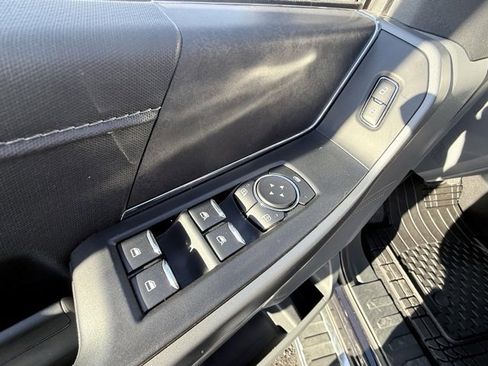 Used 2025 Ford F150 XLT w/ Equipment Group 301A Standard image 24