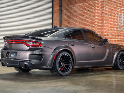 Used 2020 Dodge Charger SRT Hellcat w/ Harman/Kardon Audio Group RWD image 16