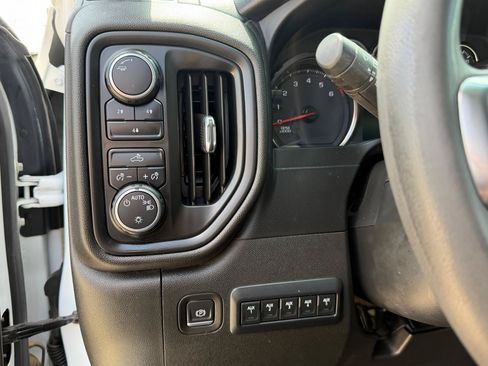 Used 2021 Chevrolet Silverado 2500 W/T w/ WT Convenience Package AWD/4WD image 18