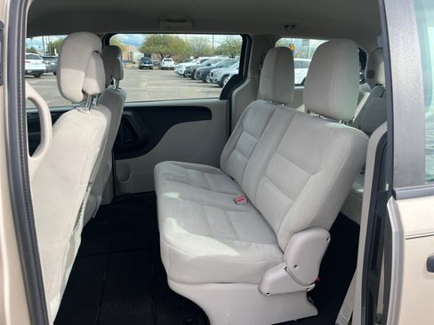 Used 2016 Dodge Grand Caravan American Value Package image 16