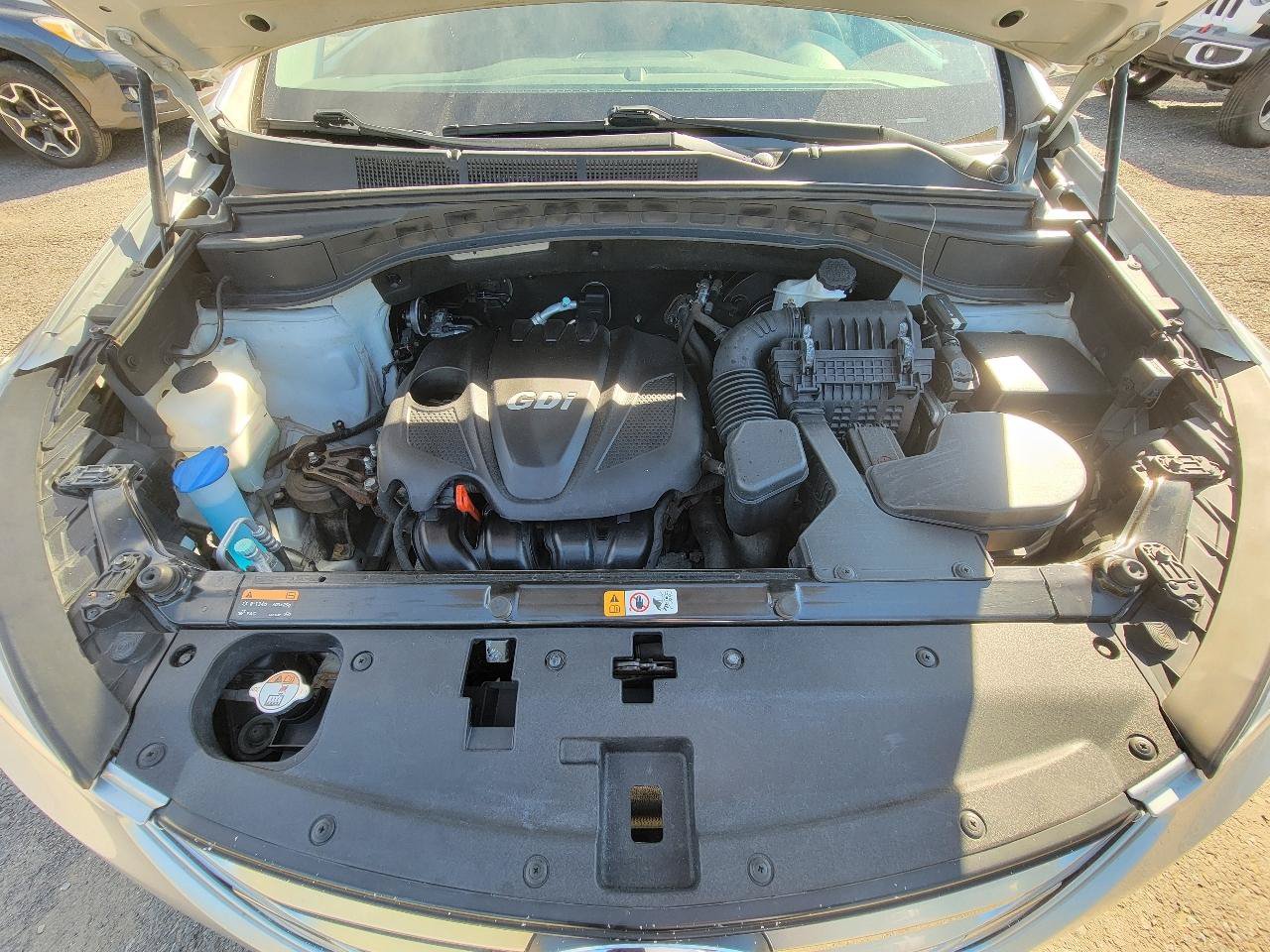 Used 2015 Hyundai Santa Fe Sport AWD/4WD image 32