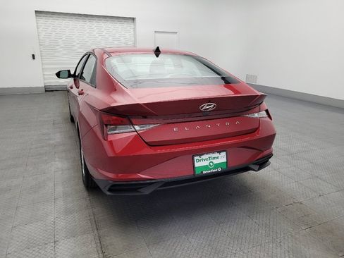 Used 2023 Hyundai Elantra SE w/ Cargo Package image 6