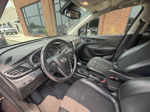 Used 2018 Buick Encore Preferred AWD/4WD image 18