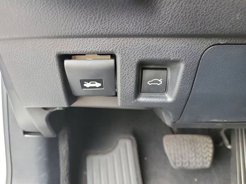 Used 2021 Lexus IS 300 w/ Comfort Package image 30