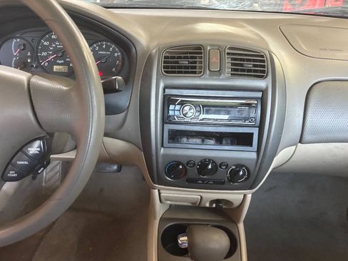 Used 2003 MAZDA Protege FWD image 13