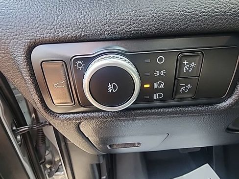 Used 2023 Ford Explorer XLT w/ Equipment Group 202A AWD/4WD image 21