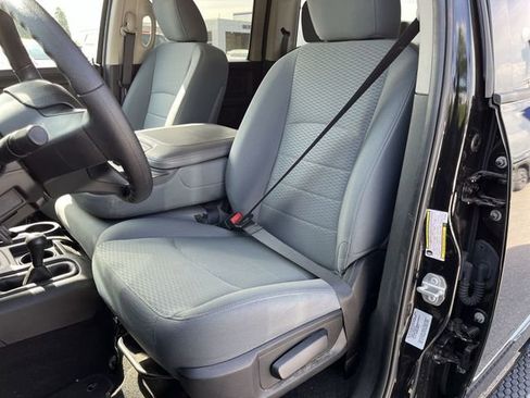 Used 2017 RAM 2500 Tradesman w/ Chrome Appearance Group AWD/4WD image 14