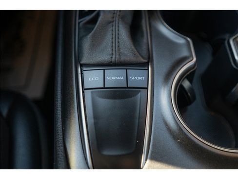 Used 2024 Toyota Camry SE FWD image 17