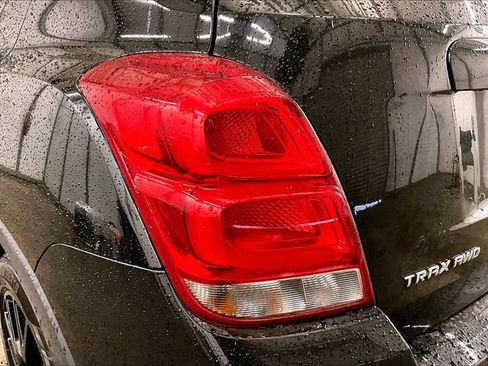 Used 2022 Chevrolet Trax LT w/ Driver Confidence Package AWD/4WD image 28