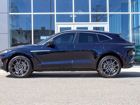Used 2022 Aston Martin DBX AWD/4WD image 7