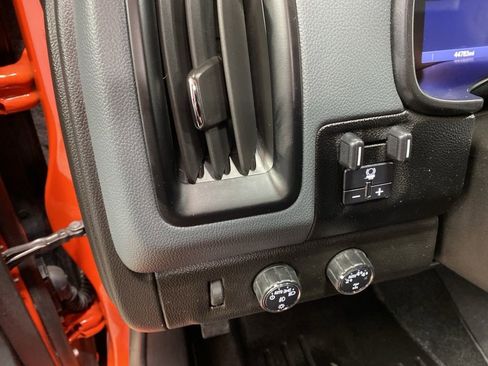 Used 2019 Chevrolet Colorado Z71 image 28