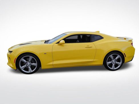 Used 2016 Chevrolet Camaro SS RWD image 4