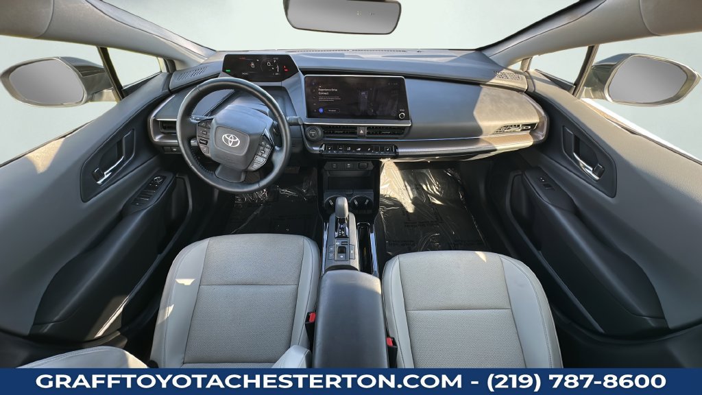Used 2024 Toyota Prius XLE FWD image 14
