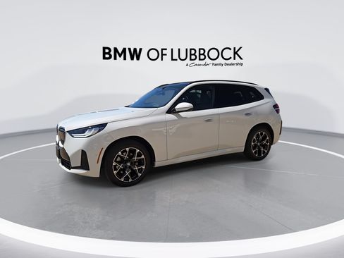 Used 2025 BMW X3 xDrive30i AWD/4WD image 5