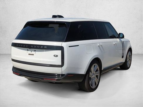 Used 2023 Land Rover Range Rover SE AWD/4WD image 5
