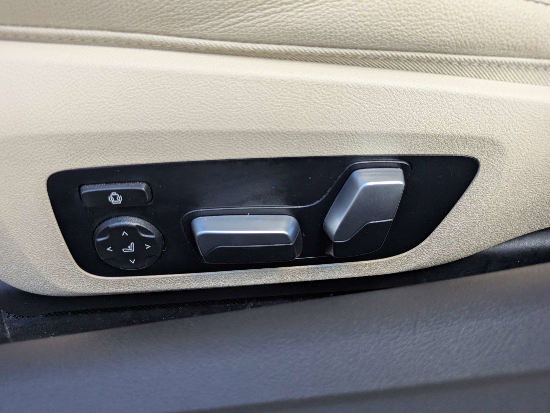 Used 2021 BMW 430i Convertible w/ Convenience Package RWD image 19