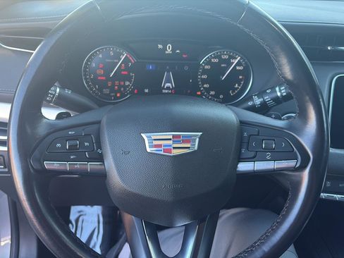 Certified 2023 Cadillac XT4 Premium Luxury image 19
