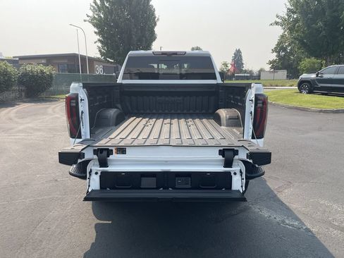 New 2026 GMC Sierra 2500 AT4X w/ LPO, Black Badging Package AWD/4WD image 27