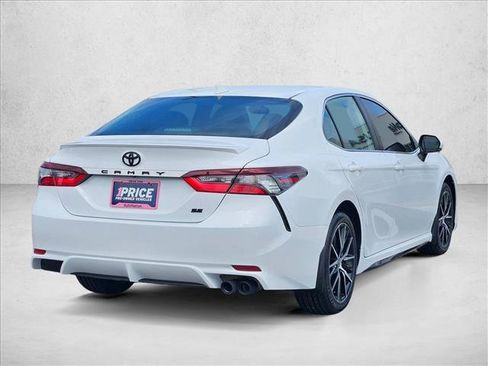 Used 2023 Toyota Camry SE w/ Convenience Package FWD image 4