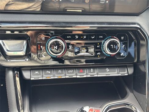 Used 2025 GMC Sierra 1500 AT4 w/ AT4 Premium Package image 27