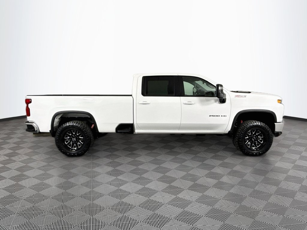 Used 2023 Chevrolet Silverado 2500 LT AWD/4WD image 8