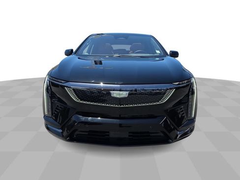 Used 2026 Cadillac Optiq Sport 2 RWD image 3