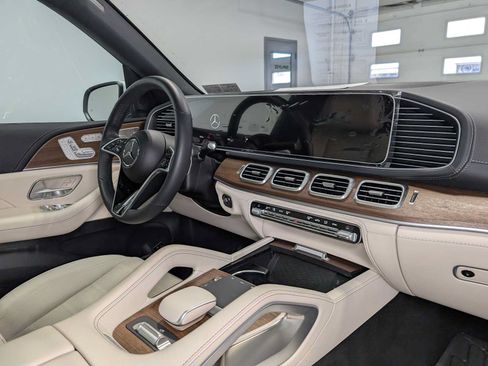 Certified 2026 Mercedes-Benz GLE 580 4MATIC image 39