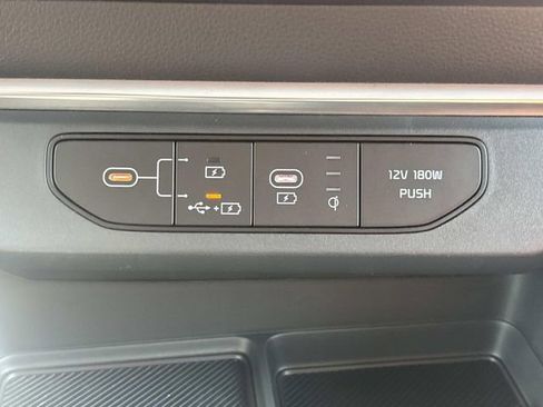 New 2026 Kia Carnival EX FWD image 37