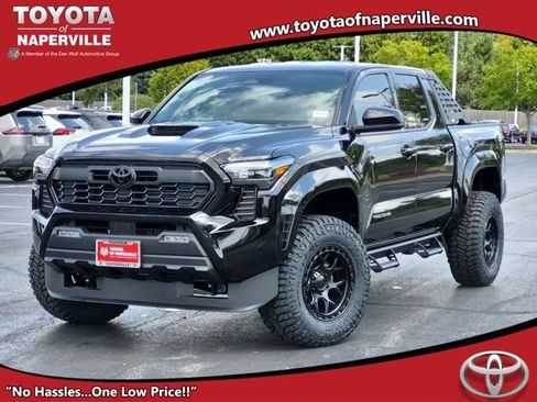 Used 2026 Toyota Tacoma TRD Sport AWD/4WD image 1