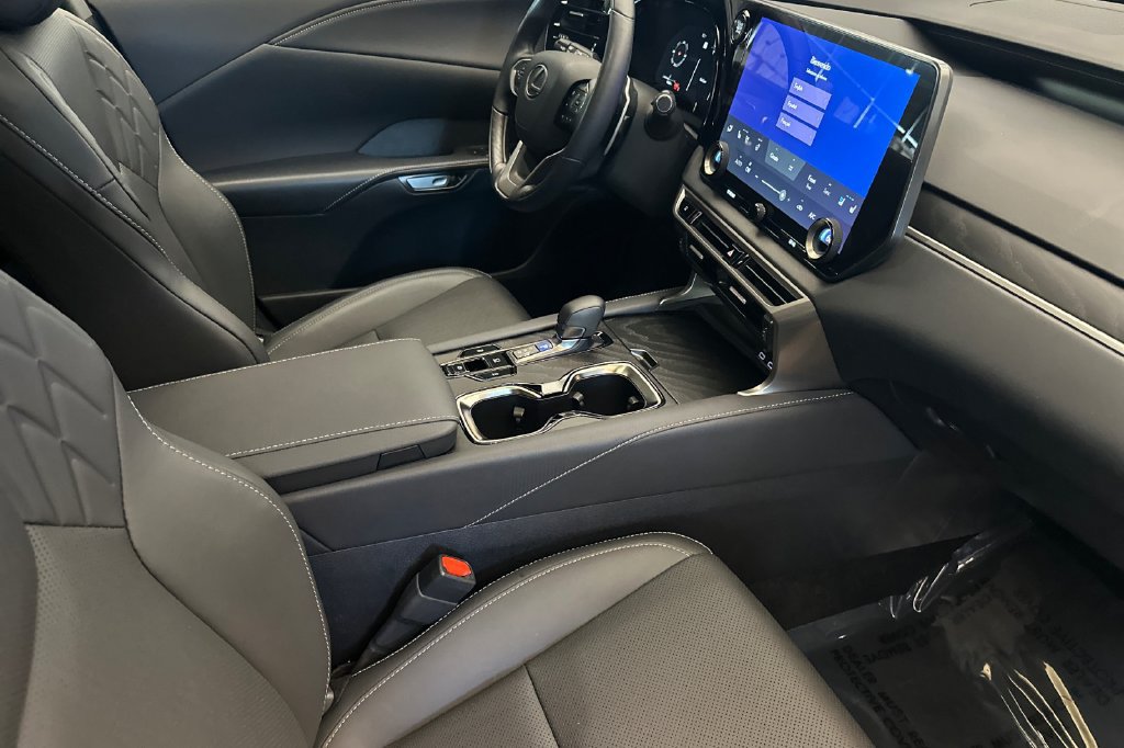 Certified 2025 Lexus RX 350 Premium w/ Accessory Package FWD image 16