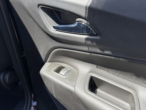 Used 2022 Chevrolet Equinox LT image 49