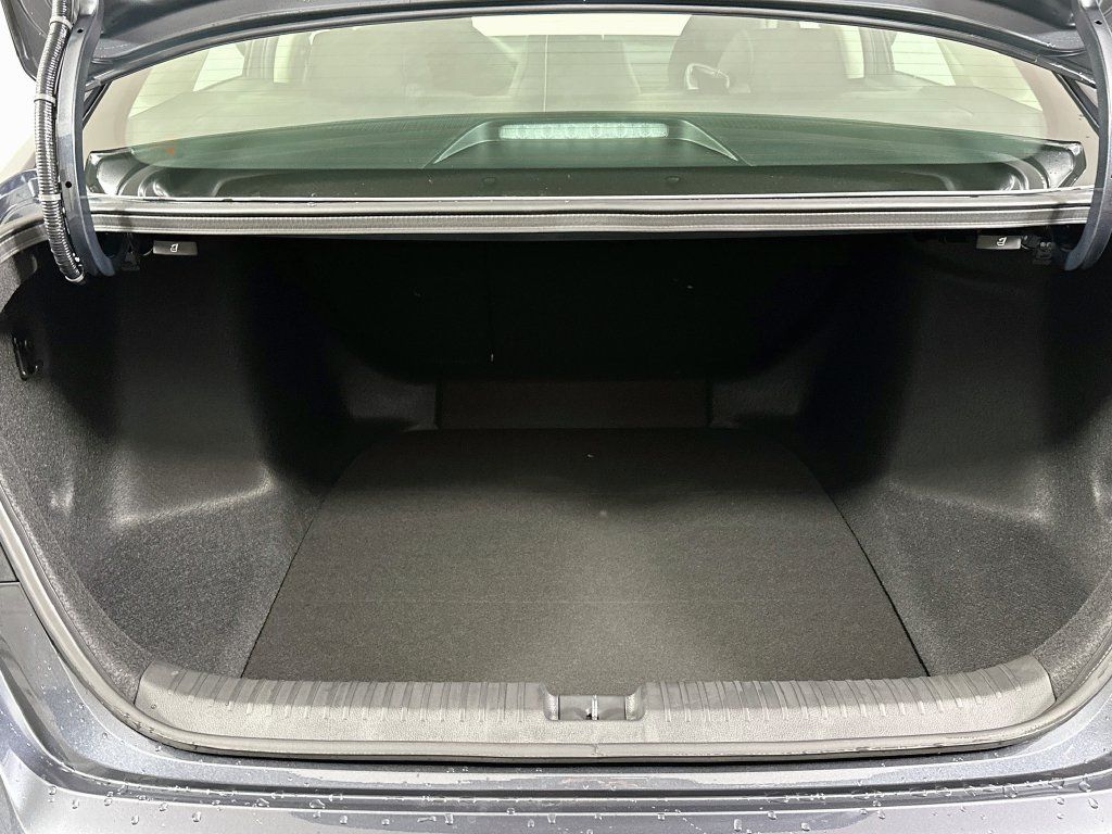 Used 2026 Honda Accord SE image 16