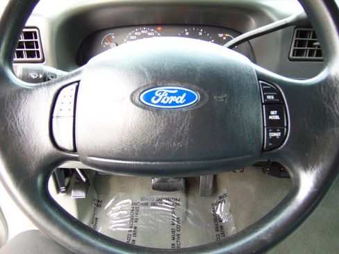 Used 2004 Ford F250 XLT image 20