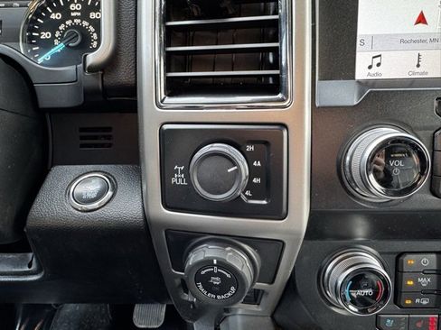 Used 2019 Ford F150 Lariat w/ Equipment Group 502A Luxury image 13