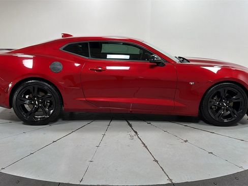 Used 2019 Chevrolet Camaro LT w/ RS Package image 6