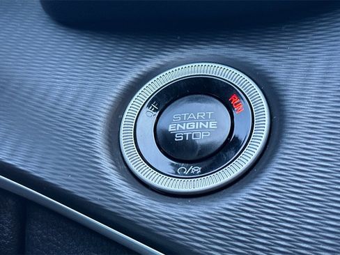 Used 2024 Jeep Grand Cherokee Altitude image 22