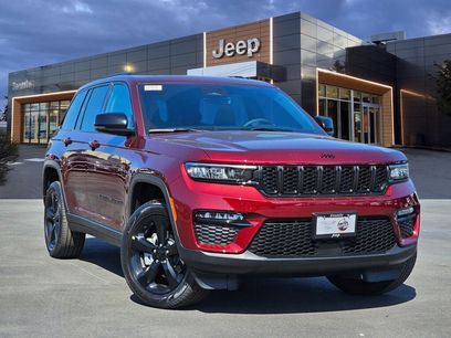 New 2025 Jeep Grand Cherokee Limited w/ Black Appearance Package