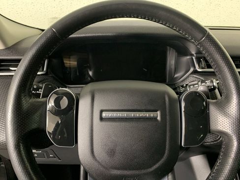Used 2018 Land Rover Range Rover Velar S image 21