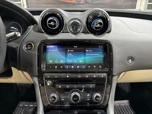 Used 2019 Jaguar XJ L Portfolio image 77